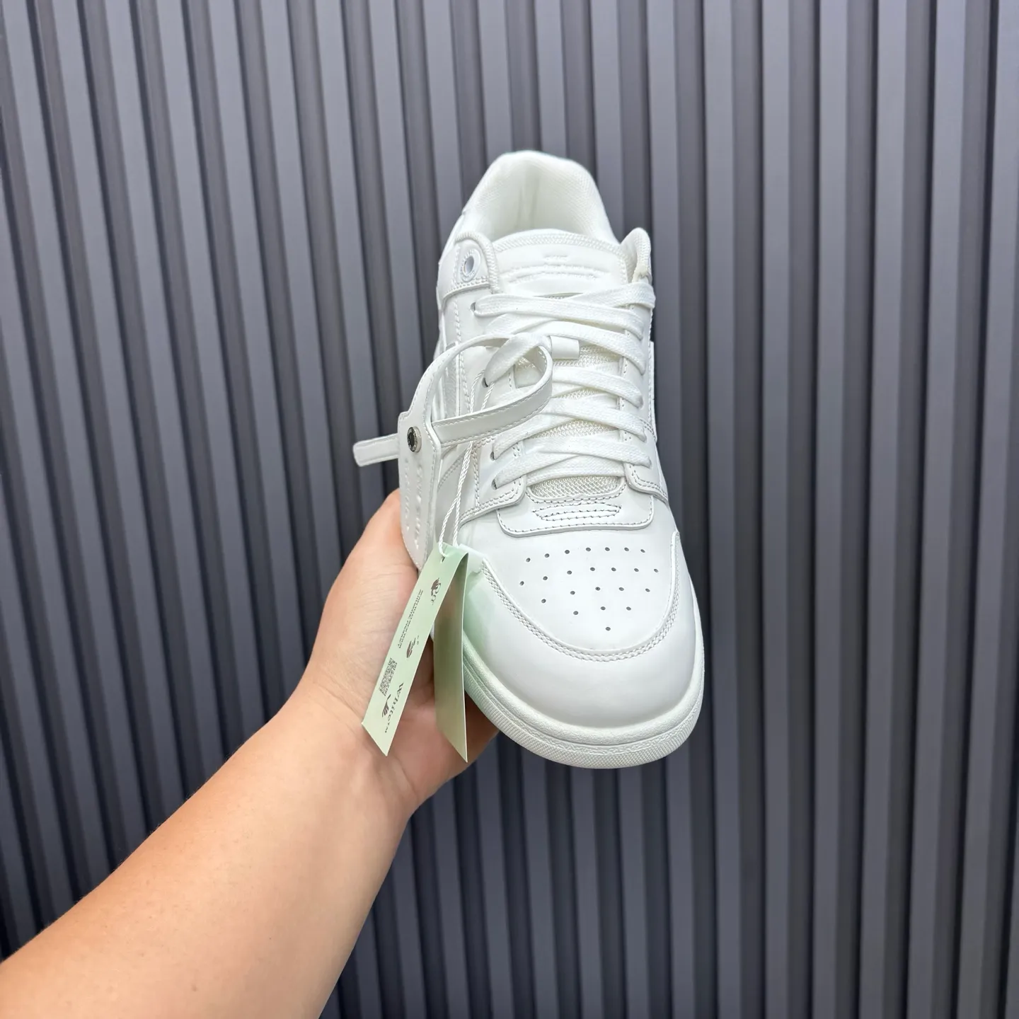 P620 OFF WHITE⚡️Couple model⚡️35-40 women’s model 39-46 men’s model